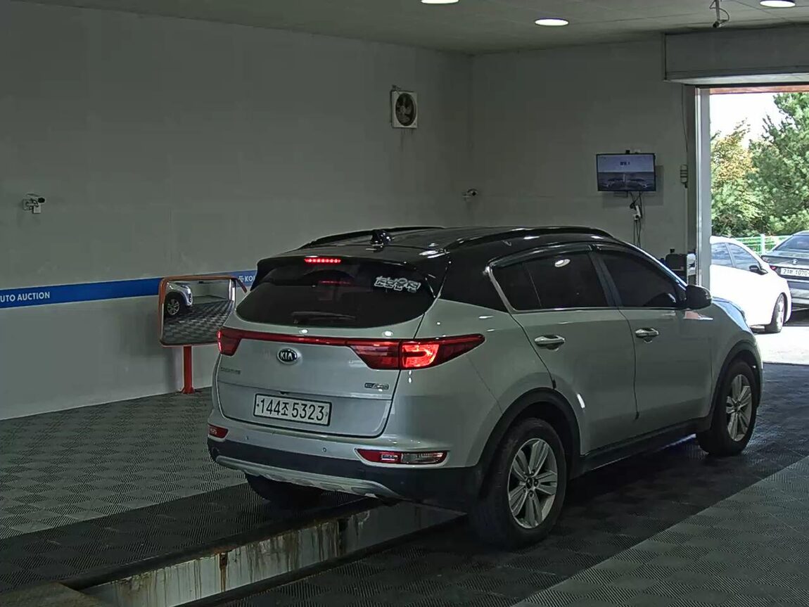 KIA NEW SPORTAGE R2.0 2WD PRESTIGE 2018 - zdjęcie 5