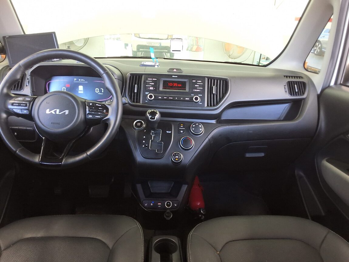 KIA THE NEW KIA RAY 1.0 GASOLINE PRESTIGE 2023 - zdjęcie 11