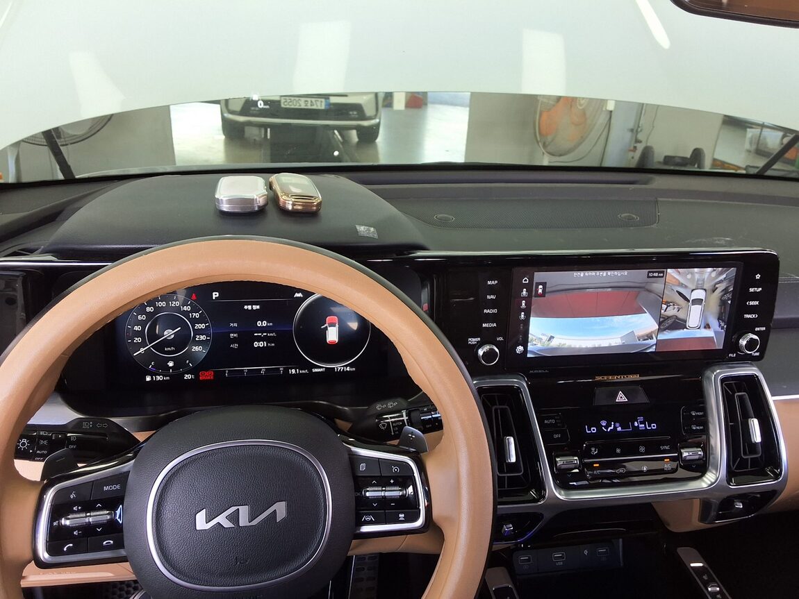 KIA NEW SORENTO (MQ4) 2.2 DIESEL 4WD SIGNATURE GRAVITY 2023 - zdjęcie 17