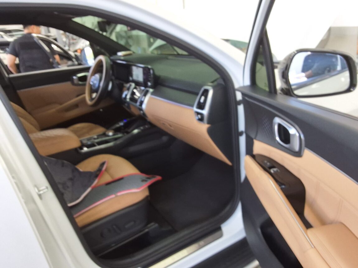 KIA NEW SORENTO (MQ4) 2.2 DIESEL 4WD SIGNATURE GRAVITY 2023 - zdjęcie 14