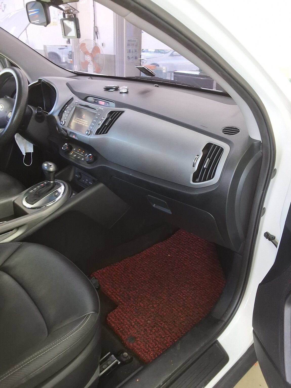 KIA THE NEW SPORTAGE R DIESEL R2.0 2WD TRENDY 2016 - zdjęcie 14