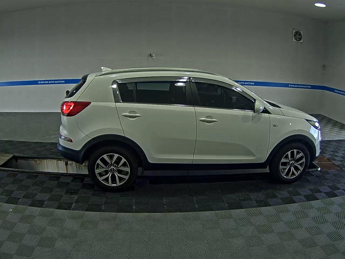 KIA THE NEW SPORTAGE R DIESEL R2.0 2WD TRENDY 2016 - zdjęcie 4