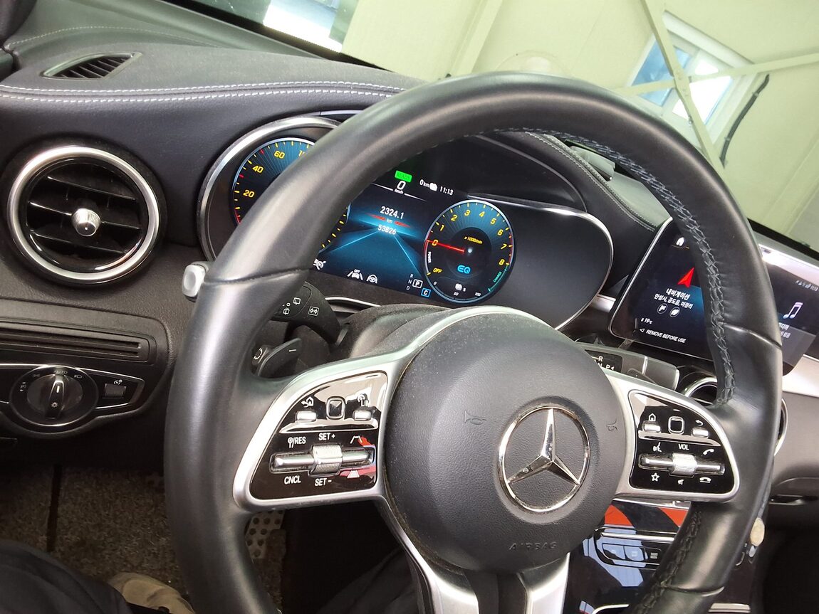 MERCEDES-BENZ GLC-CLASS GLC 300e 4MATIC 2022 - zdjęcie 23
