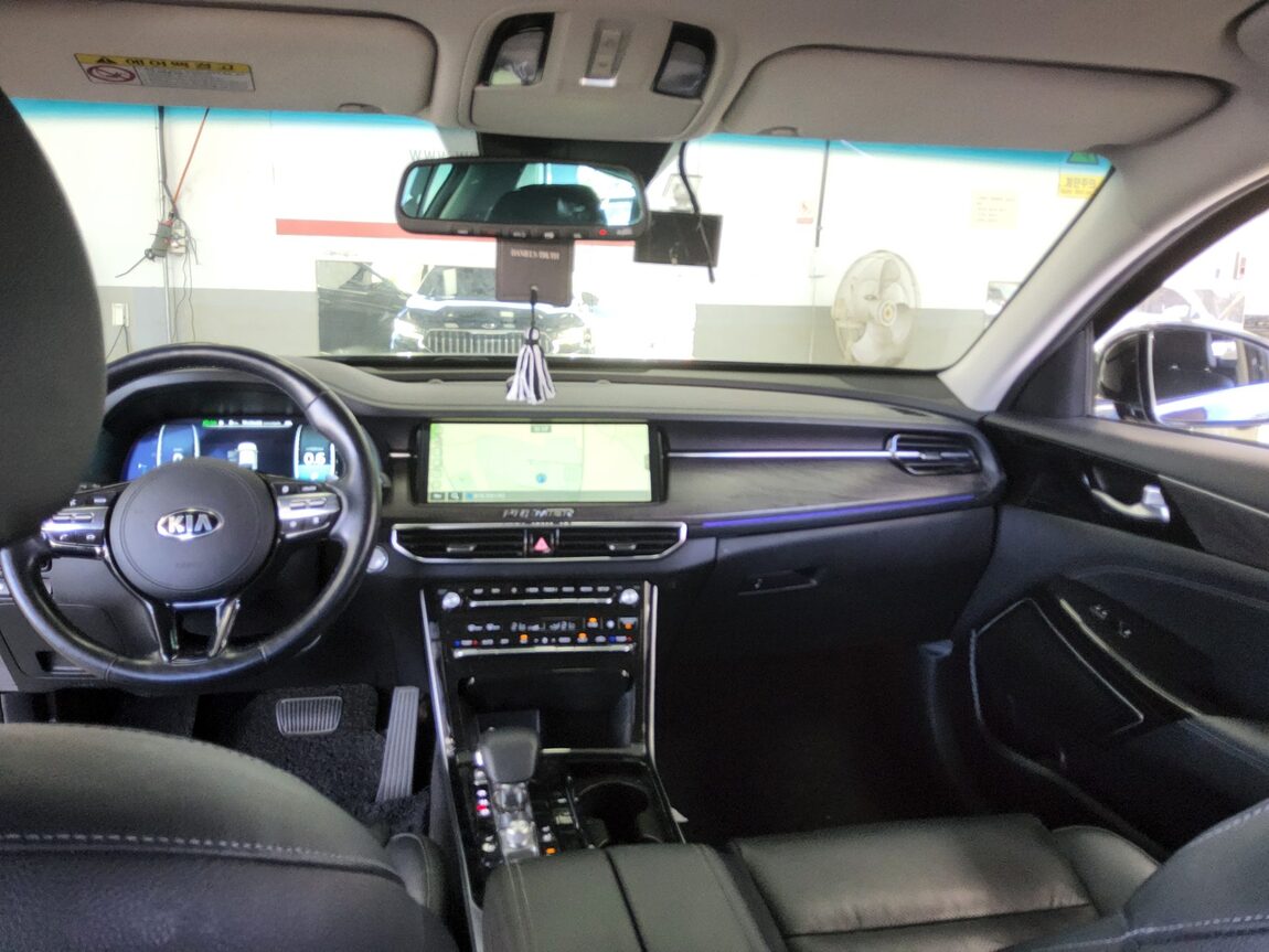 KIA K7 PREMIER 3.0 GDi NOBLESSE 2020 - zdjęcie 11