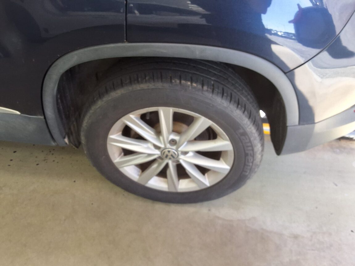 VOLKSWAGEN TIGUAN 2.0 TDI BLUEMOTION 2015 - zdjęcie 20