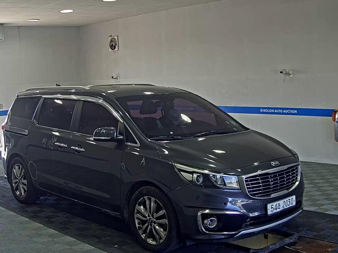 KIA ALL NEW CARNIVAL 9-SEATER DIESEL PRESTIGE 2015 - zdjęcie 3