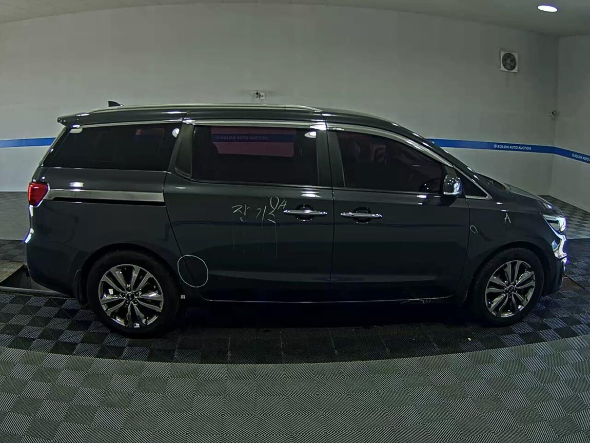 KIA ALL NEW CARNIVAL 9-SEATER DIESEL PRESTIGE 2015 - zdjęcie 4