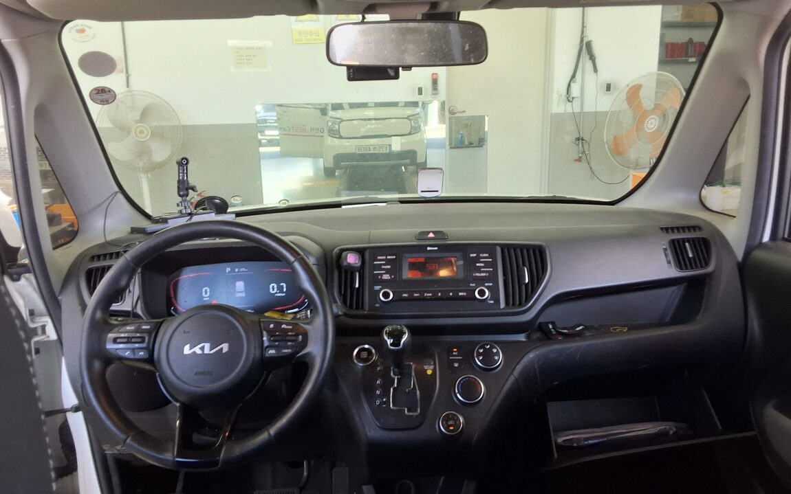 KIA THE NEW KIA RAY 1.0 GASOLINE PRESTIGE 2023 - zdjęcie 11
