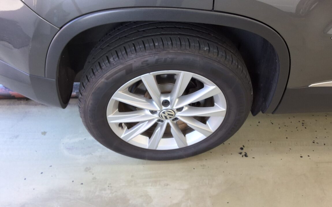 VOLKSWAGEN TIGUAN 2.0 TDI BLUEMOTION 2016 - zdjęcie 26
