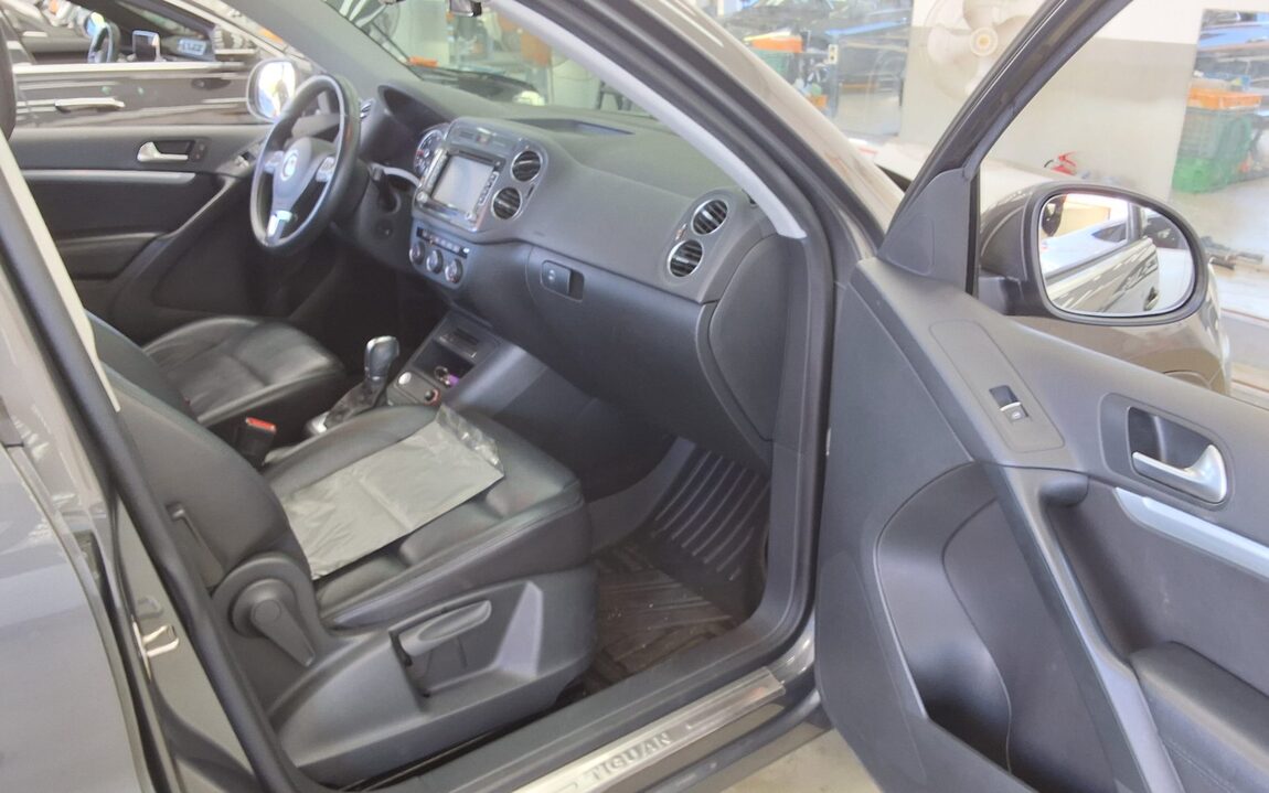 VOLKSWAGEN TIGUAN 2.0 TDI BLUEMOTION 2016 - zdjęcie 14