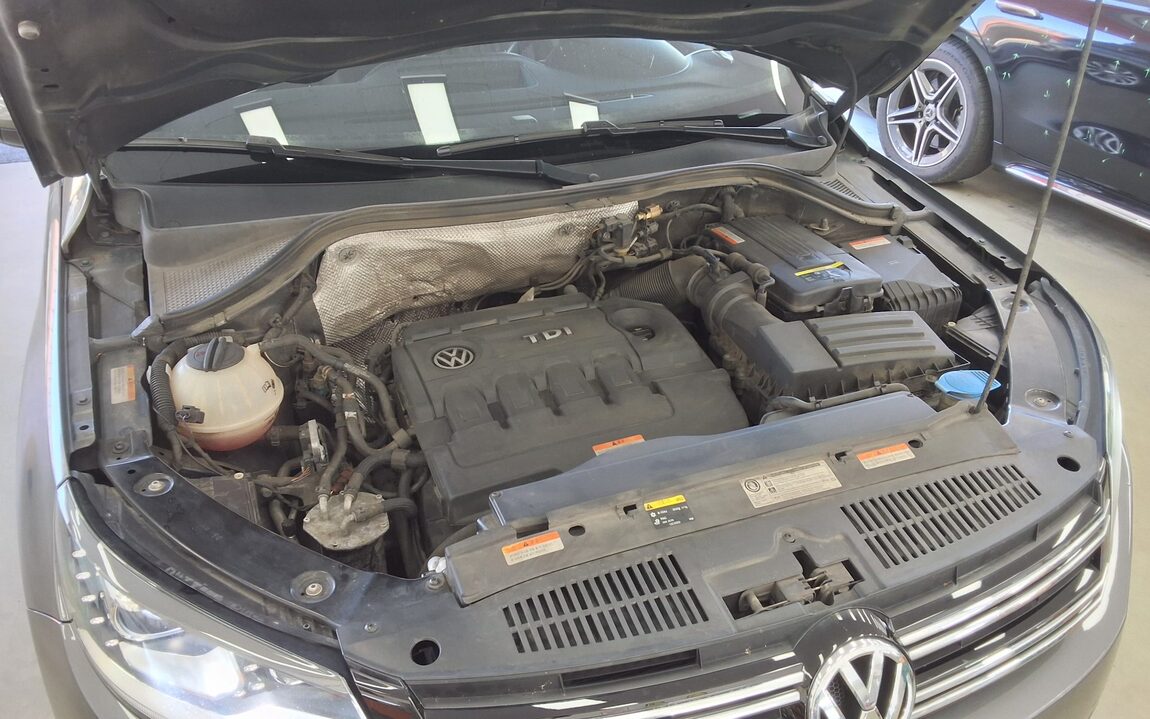VOLKSWAGEN TIGUAN 2.0 TDI BLUEMOTION 2016 - zdjęcie 21
