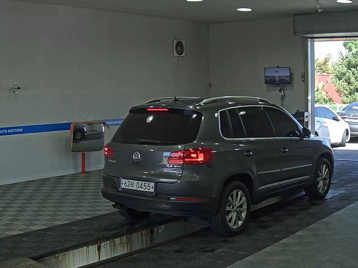VOLKSWAGEN TIGUAN 2.0 TDI BLUEMOTION 2016 - zdjęcie 5