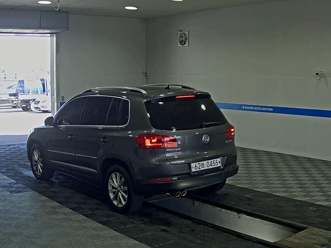 VOLKSWAGEN TIGUAN 2.0 TDI BLUEMOTION 2016 - zdjęcie 6