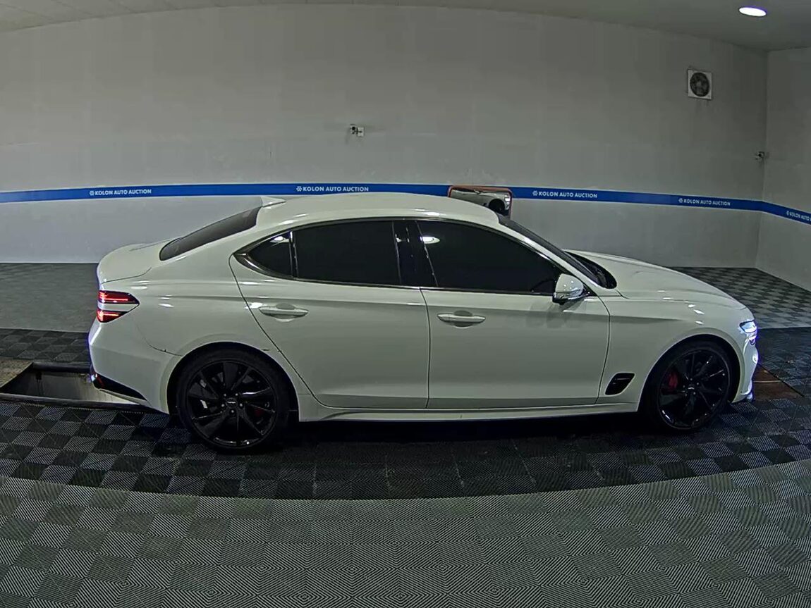 GENESIS THE NEW G70 GASOLINE 2.0T 2WD SPORT PACKAGE 2021 - zdjęcie 4