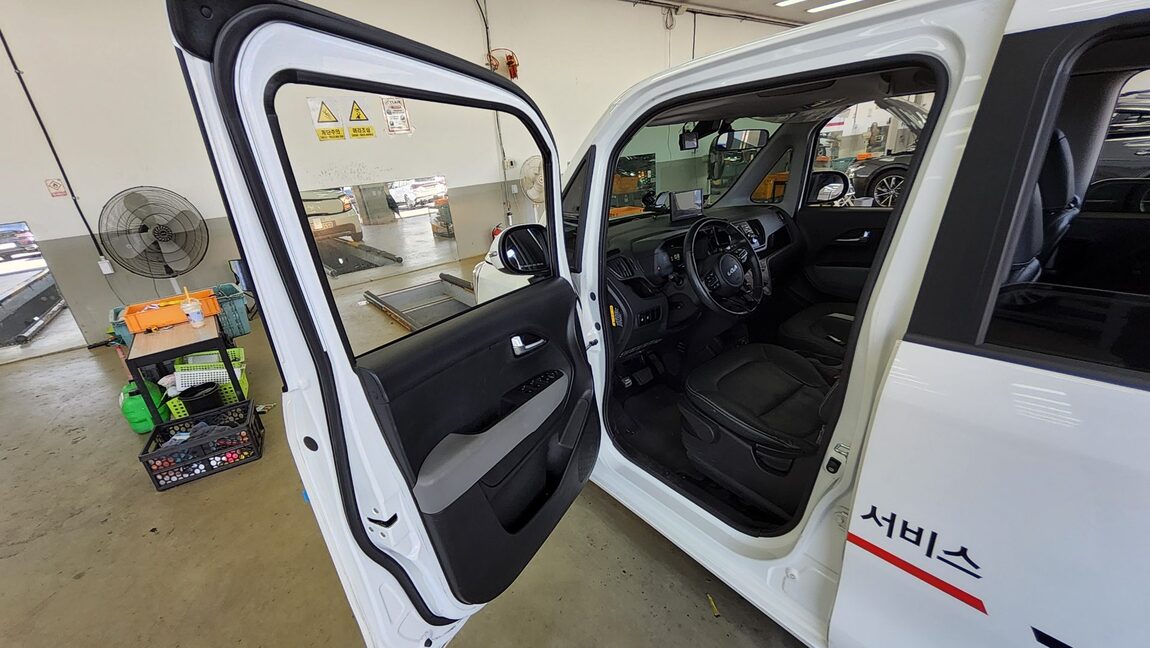KIA THE NEW KIA RAY 1.0 GASOLINE PRESTIGE 2023 - zdjęcie 10