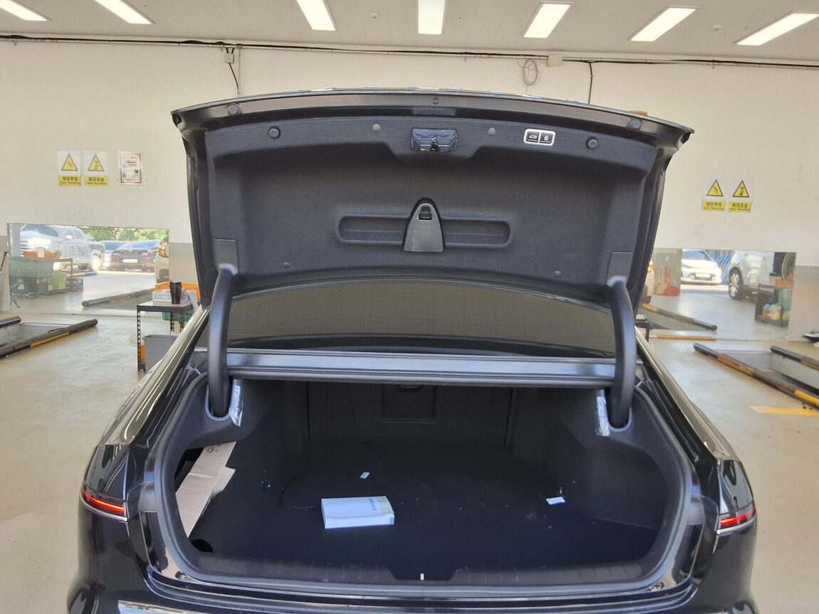 HYUNDAI THE ALL NEW GRANDEUR GASOLINE 2.5 EXCLUSIVE 2023 - zdjęcie 15