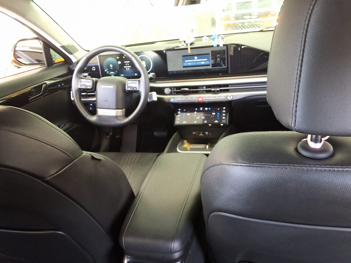 HYUNDAI THE ALL NEW GRANDEUR GASOLINE 2.5 EXCLUSIVE 2023 - zdjęcie 11