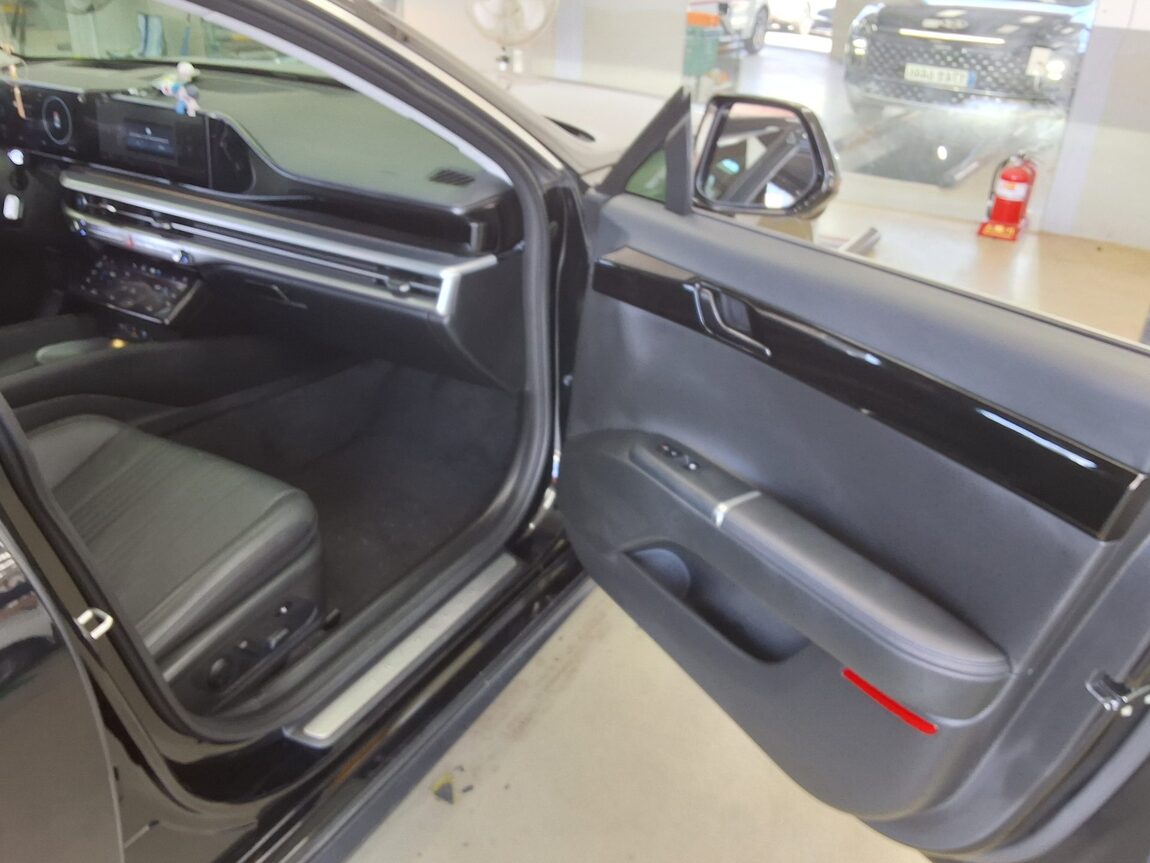 HYUNDAI THE ALL NEW GRANDEUR GASOLINE 2.5 EXCLUSIVE 2023 - zdjęcie 14