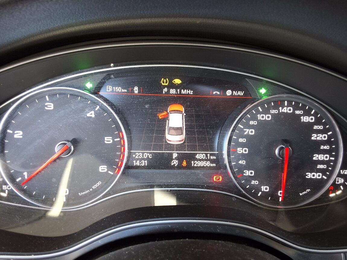 AUDI A6 (4TH GEN) 35 TDI DYNAMIC 2015 - zdjęcie 9
