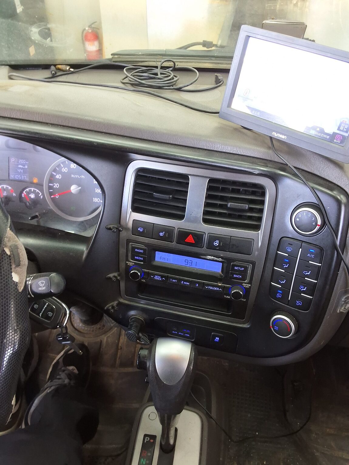 HYUNDAI PORTER II CRDi SUPER CAB EXTRA LONG WHEELBASE SMART 2019 - zdjęcie 15