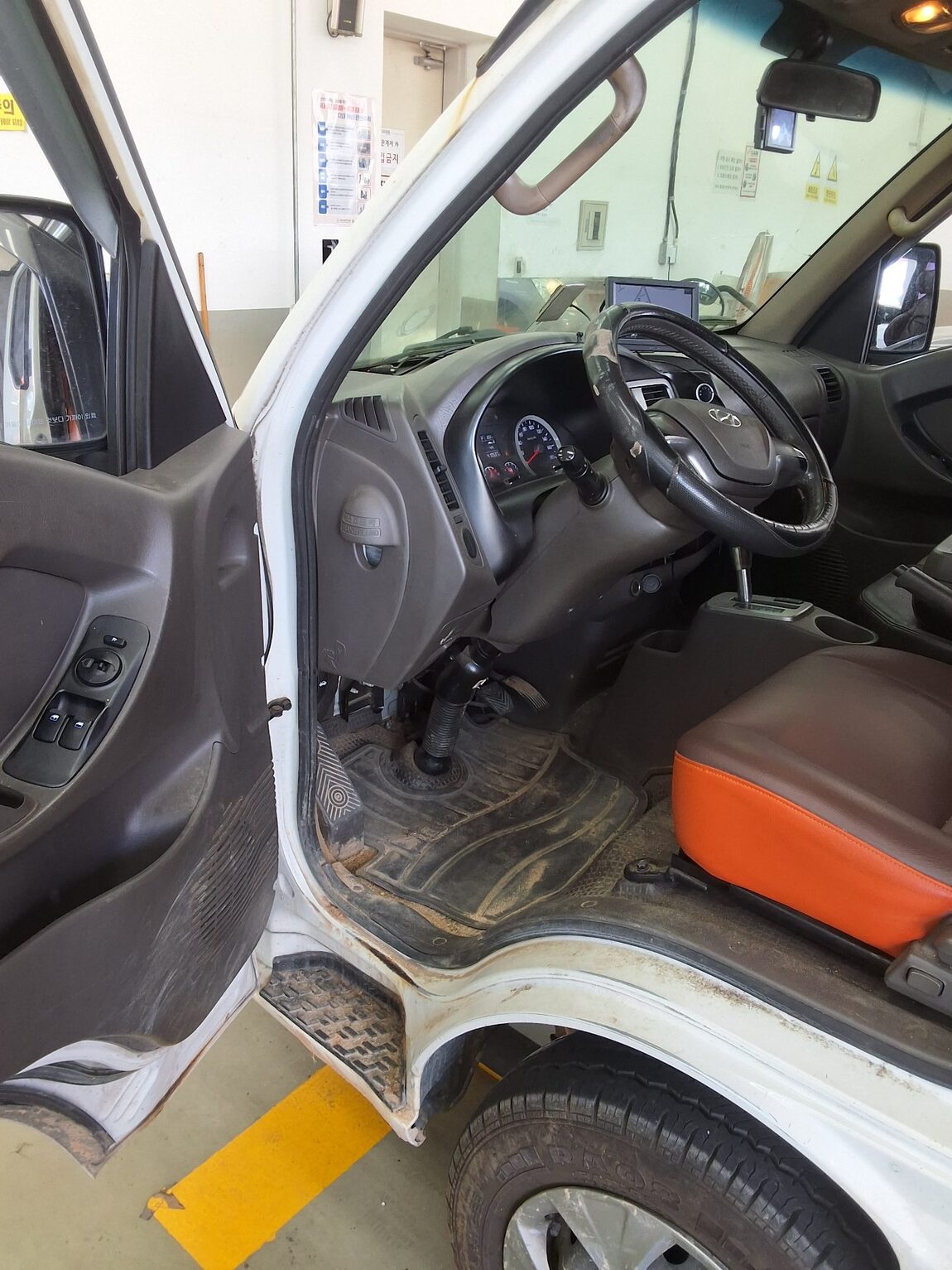 HYUNDAI PORTER II CRDi SUPER CAB EXTRA LONG WHEELBASE SMART 2019 - zdjęcie 10