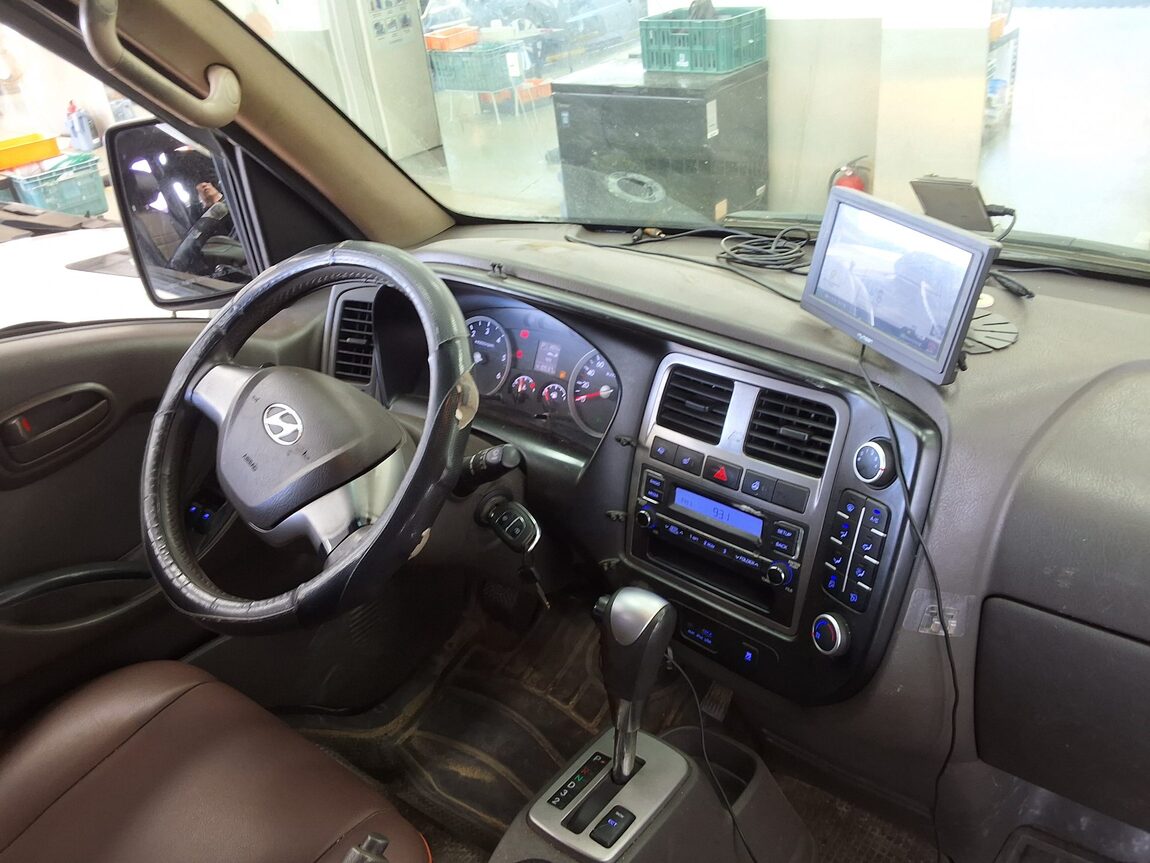 HYUNDAI PORTER II CRDi SUPER CAB EXTRA LONG WHEELBASE SMART 2019 - zdjęcie 11
