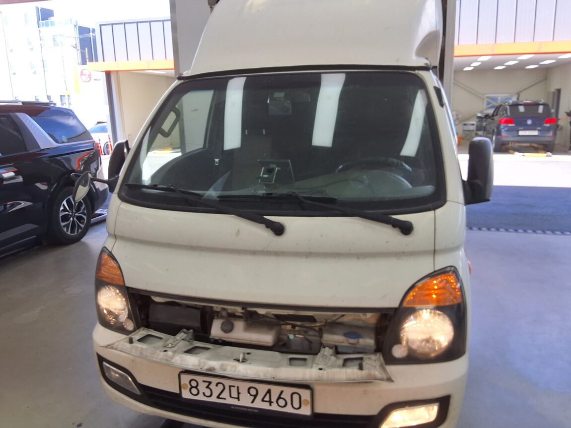 HYUNDAI PORTER II CRDi SUPER CAB EXTRA LONG WHEELBASE SMART 2019 - zdjęcie 18