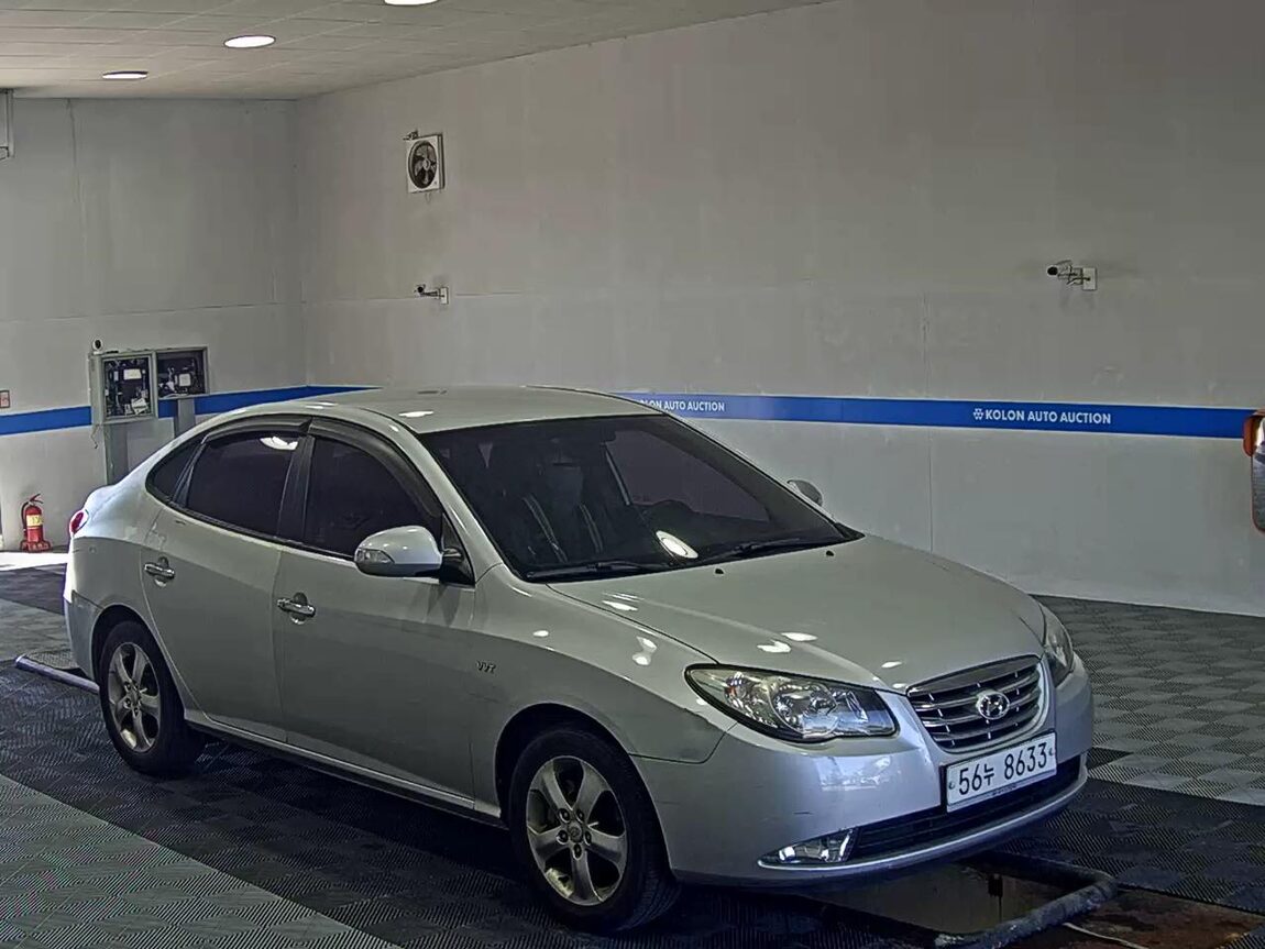 HYUNDAI AVANTE HD 1.6 VVT X16 BLACK SPECIAL 2010 - zdjęcie 3