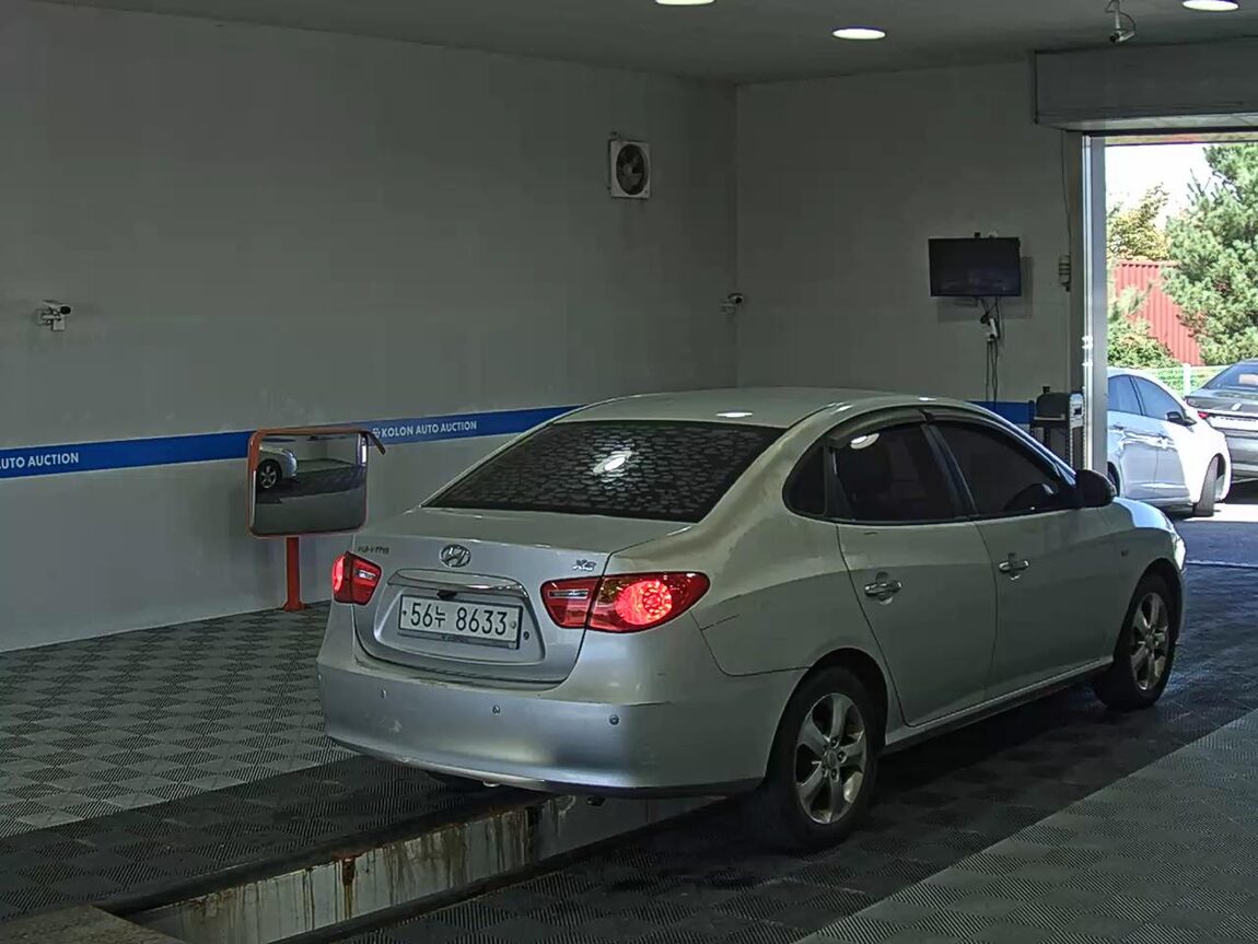 HYUNDAI AVANTE HD 1.6 VVT X16 BLACK SPECIAL 2010 - zdjęcie 5
