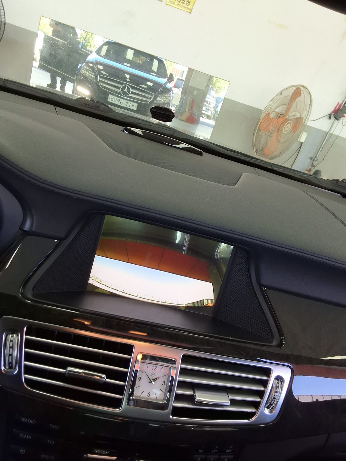 MERCEDES-BENZ CLS-CLASS (2ND GEN) CLS350 BLUEEFFICIENCY 2012 - zdjęcie 18