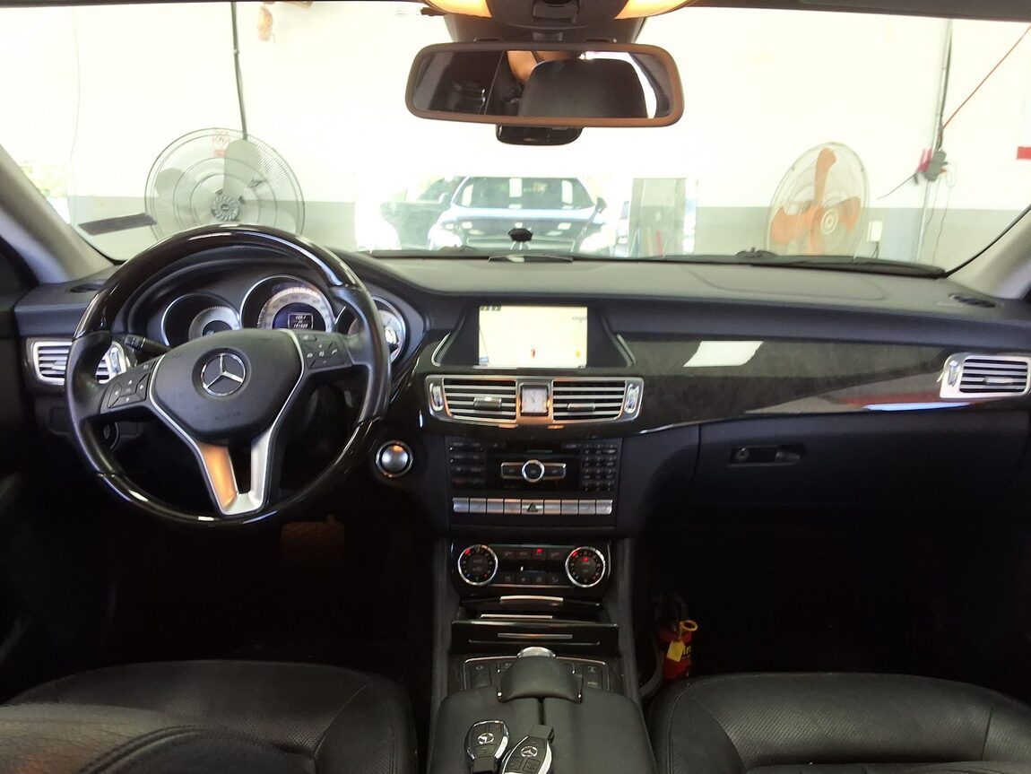 MERCEDES-BENZ CLS-CLASS (2ND GEN) CLS350 BLUEEFFICIENCY 2012 - zdjęcie 11
