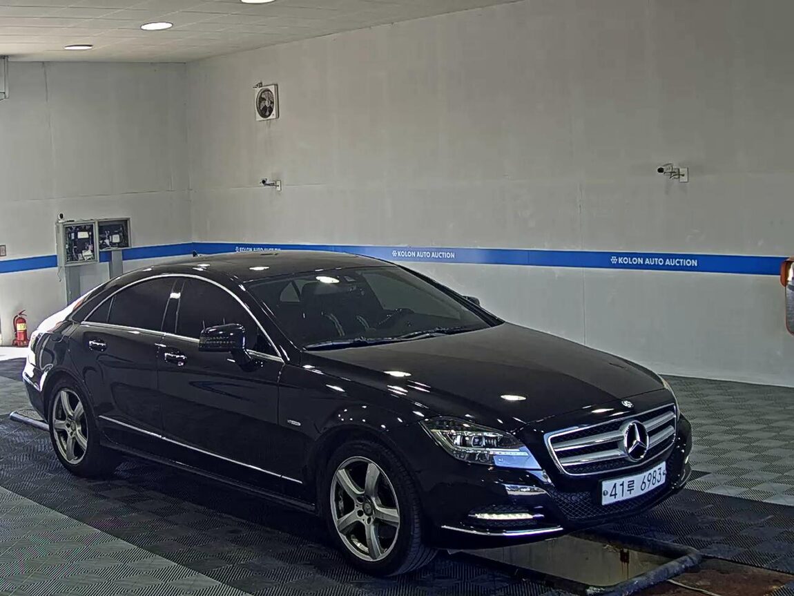 MERCEDES-BENZ CLS-CLASS (2ND GEN) CLS350 BLUEEFFICIENCY 2012 - zdjęcie 3