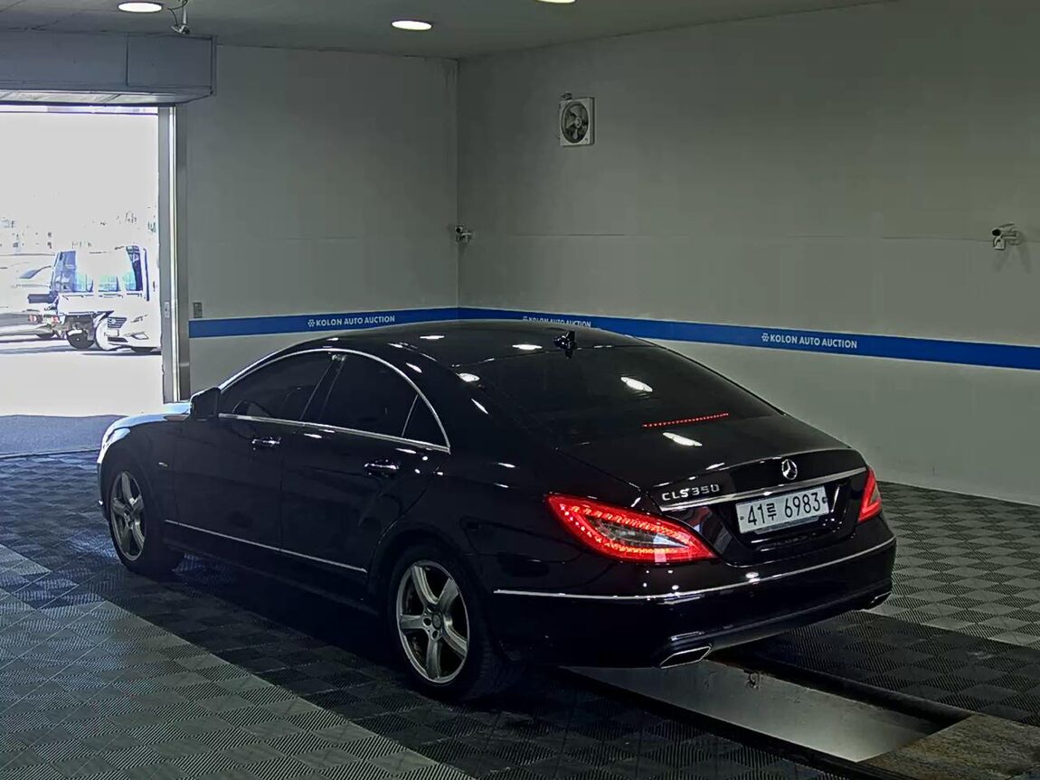 MERCEDES-BENZ CLS-CLASS (2ND GEN) CLS350 BLUEEFFICIENCY 2012 - zdjęcie 6