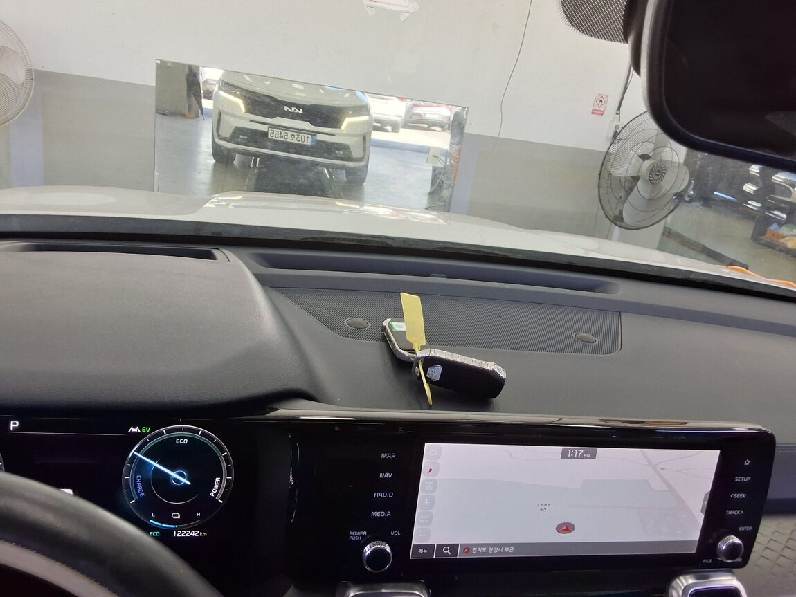 KIA NEW SORENTO HYBRID (MQ4) 1.6 HEV 2WD GRAVITY 2023 - zdjęcie 17
