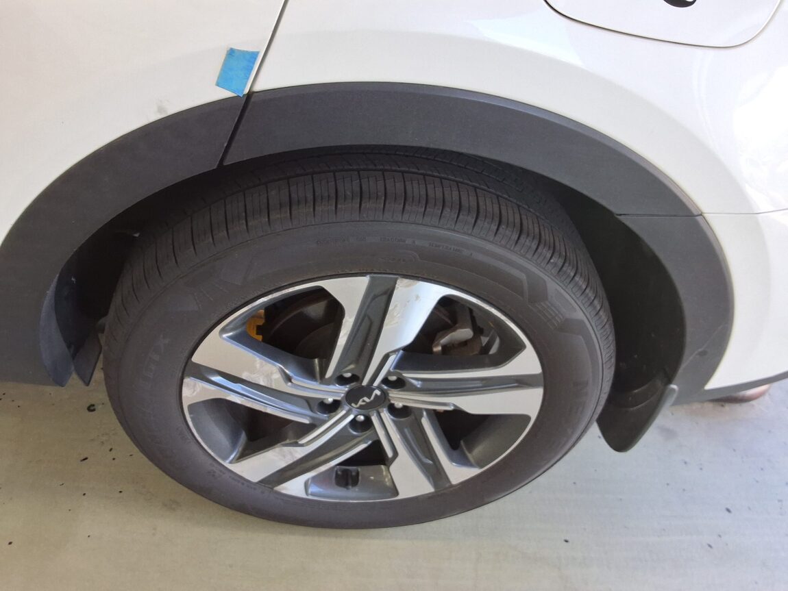 KIA NEW SORENTO HYBRID (MQ4) 1.6 HEV 2WD GRAVITY 2023 - zdjęcie 23