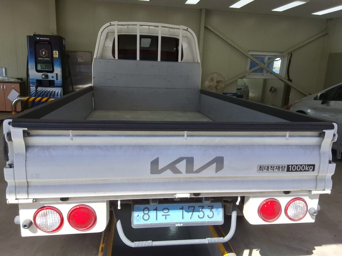 KIA BONGO III EV CARGO GLS 2023 - zdjęcie 13