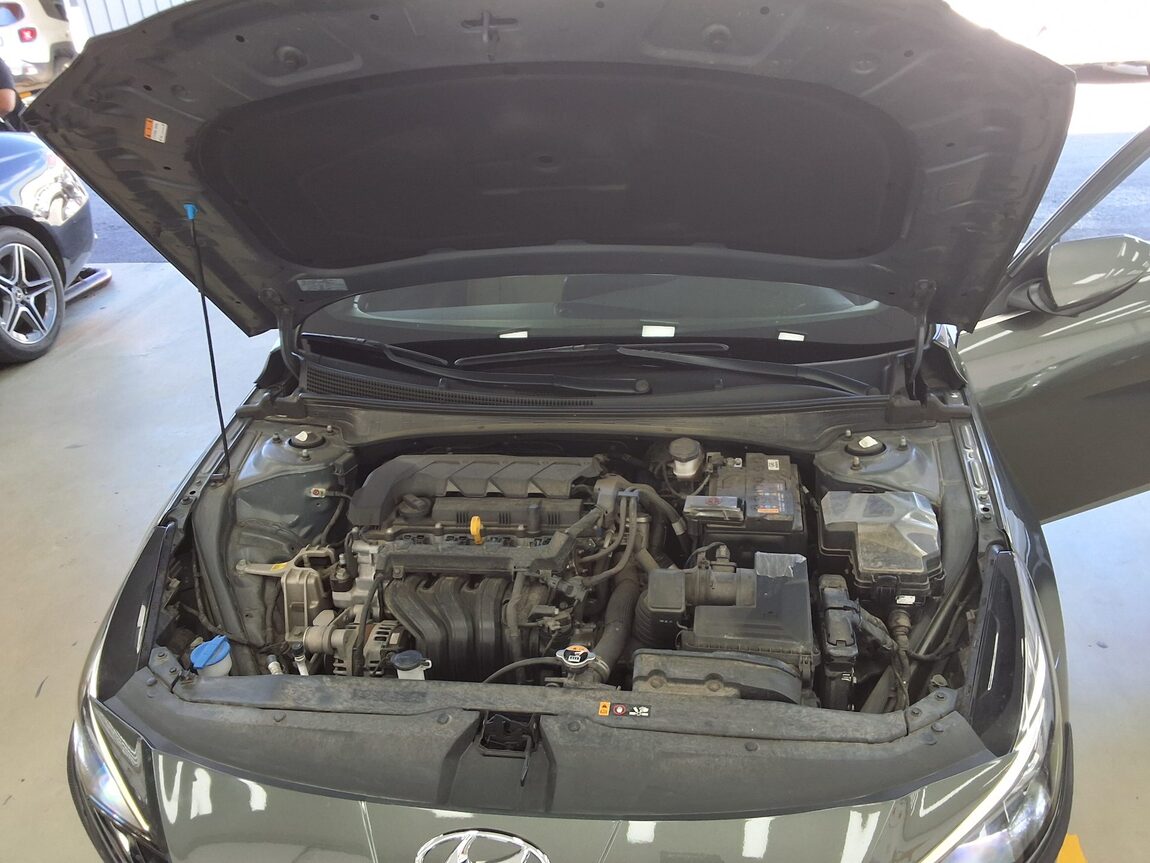 HYUNDAI AVANTE (CN7) 1.6 GASOLINE INSPIRATION 2023 - zdjęcie 19