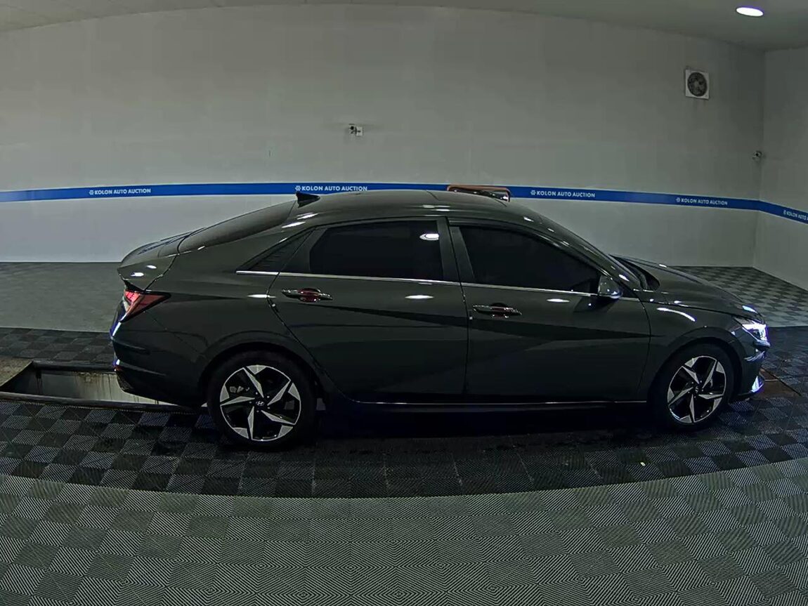 HYUNDAI AVANTE (CN7) 1.6 GASOLINE INSPIRATION 2023 - zdjęcie 4
