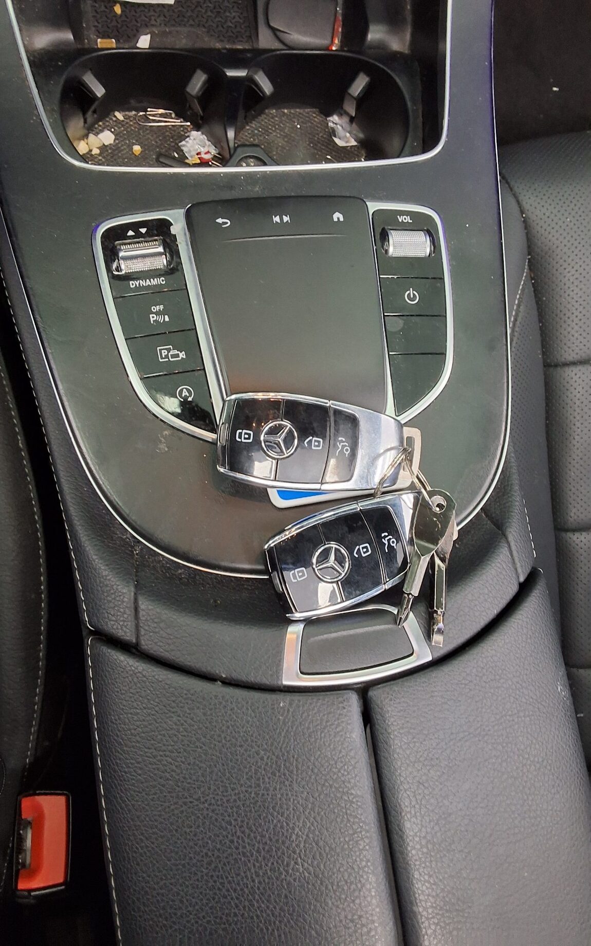 MERCEDES-BENZ E-CLASS (5TH GEN) E220d 4MATIC AMG LINE 2022 - zdjęcie 19
