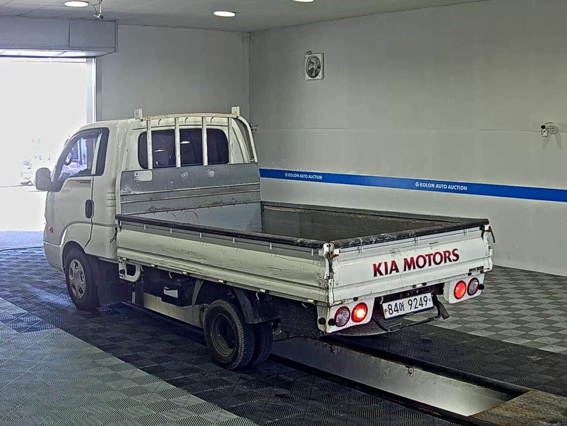 KIA BONGO III CARGO CRDi KING CAB EXTRA LONG WHEELBASE 2014 - zdjęcie 6