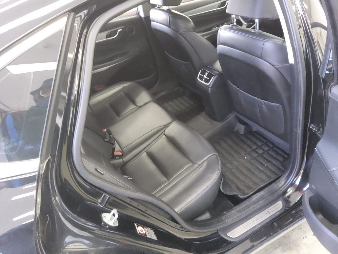 HYUNDAI GRANDEUR IG 3.3 GDi CELEBRITY 2019 - zdjęcie 13