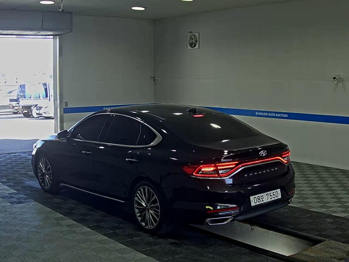 HYUNDAI GRANDEUR IG 3.3 GDi CELEBRITY 2019 - zdjęcie 6
