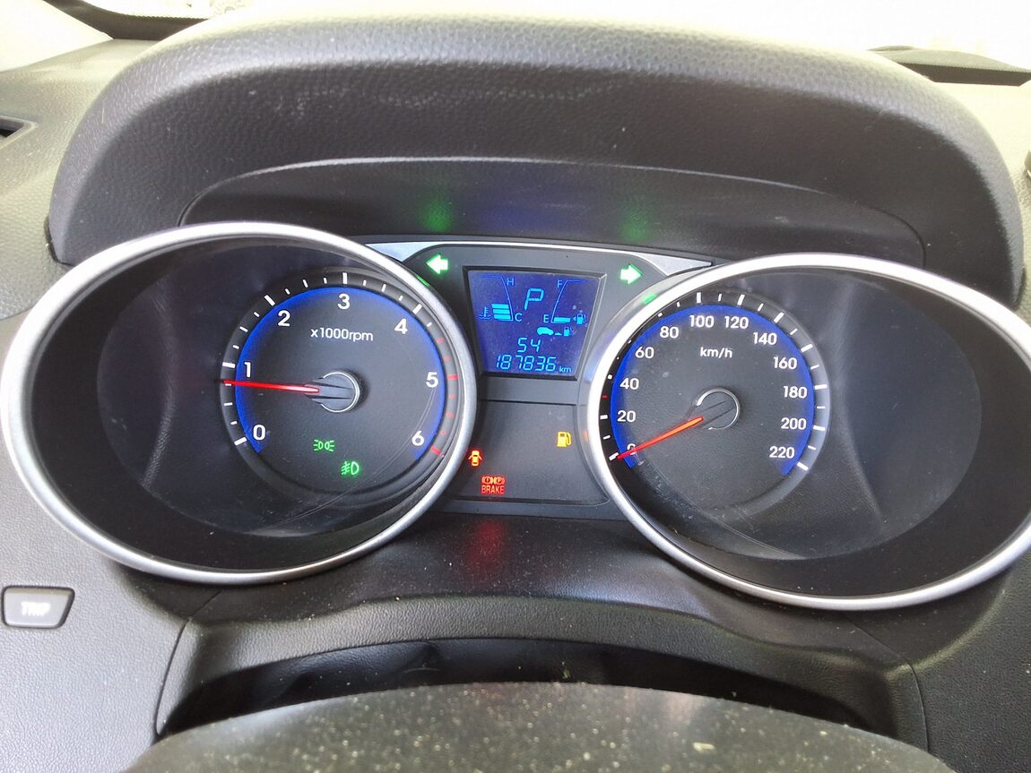HYUNDAI NEW TUCSON ix DIESEL R2.0 2WD SMART SPECIAL 2014 - zdjęcie 9