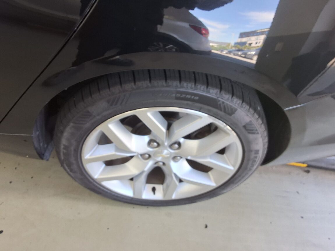 CHEVROLET (DAEWOO) IMPALA 2.5 PREMIER 2018 - zdjęcie 23