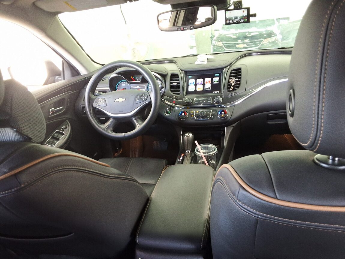 CHEVROLET (DAEWOO) IMPALA 2.5 PREMIER 2018 - zdjęcie 11