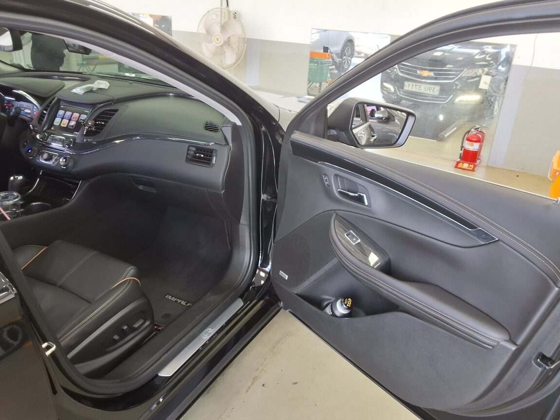 CHEVROLET (DAEWOO) IMPALA 2.5 PREMIER 2018 - zdjęcie 14