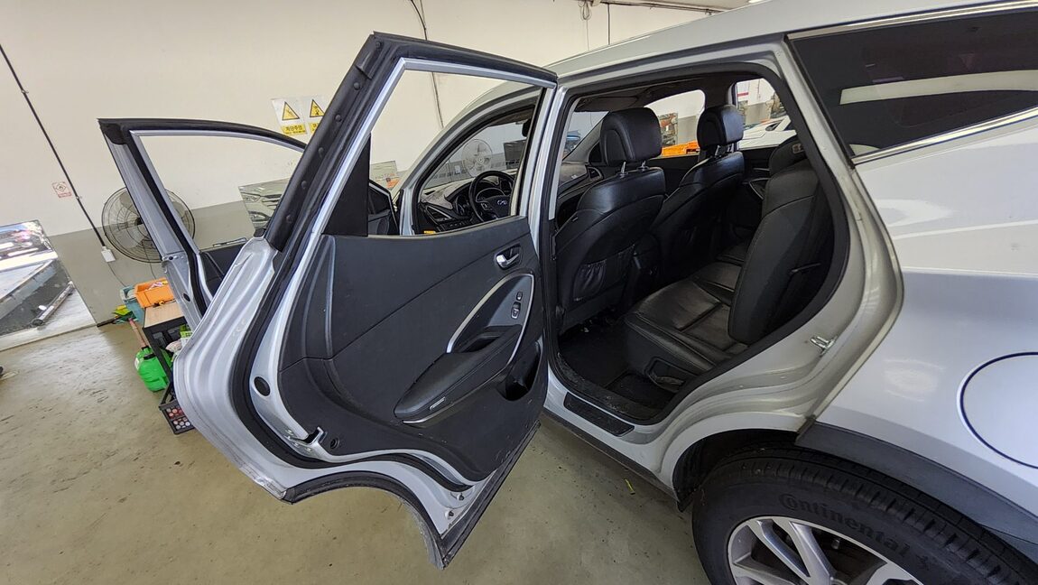 HYUNDAI SANTA FE (DM) DIESEL R2.2 4WD MODERN 2013 - zdjęcie 12