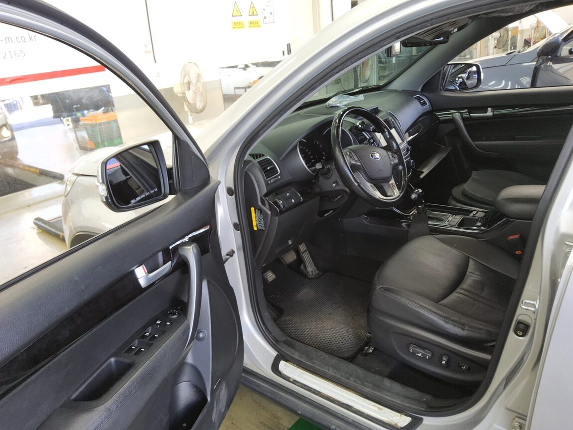 KIA NEW SORENTO R R2.0 2WD TRENDY 2014 - zdjęcie 10