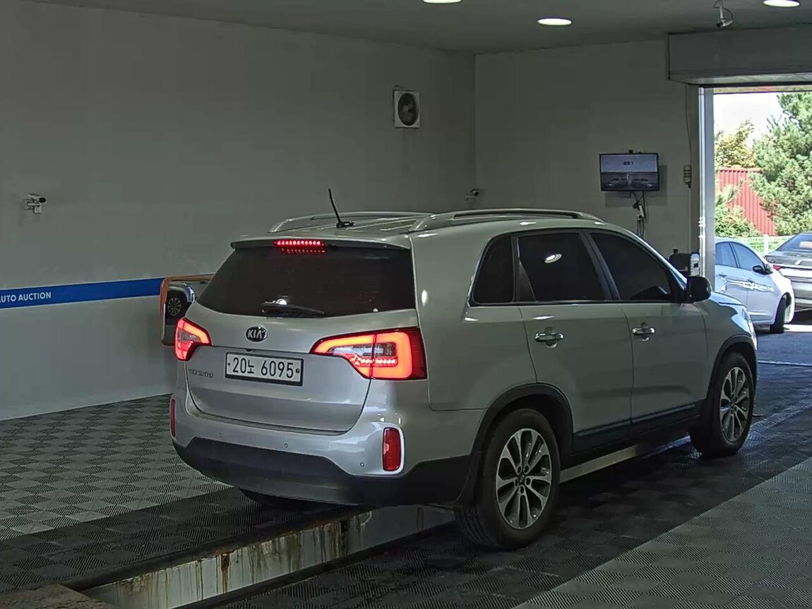 KIA NEW SORENTO R R2.0 2WD TRENDY 2014 - zdjęcie 5
