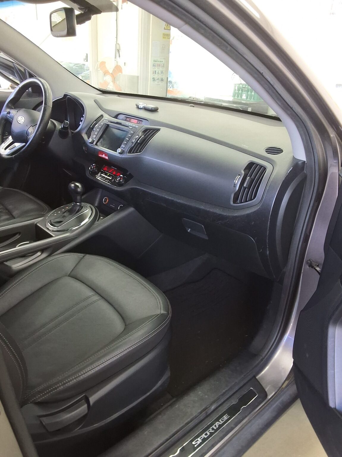 KIA SPORTAGE R DIESEL R2.0 2WD TLX PREMIUM 2011 - zdjęcie 14